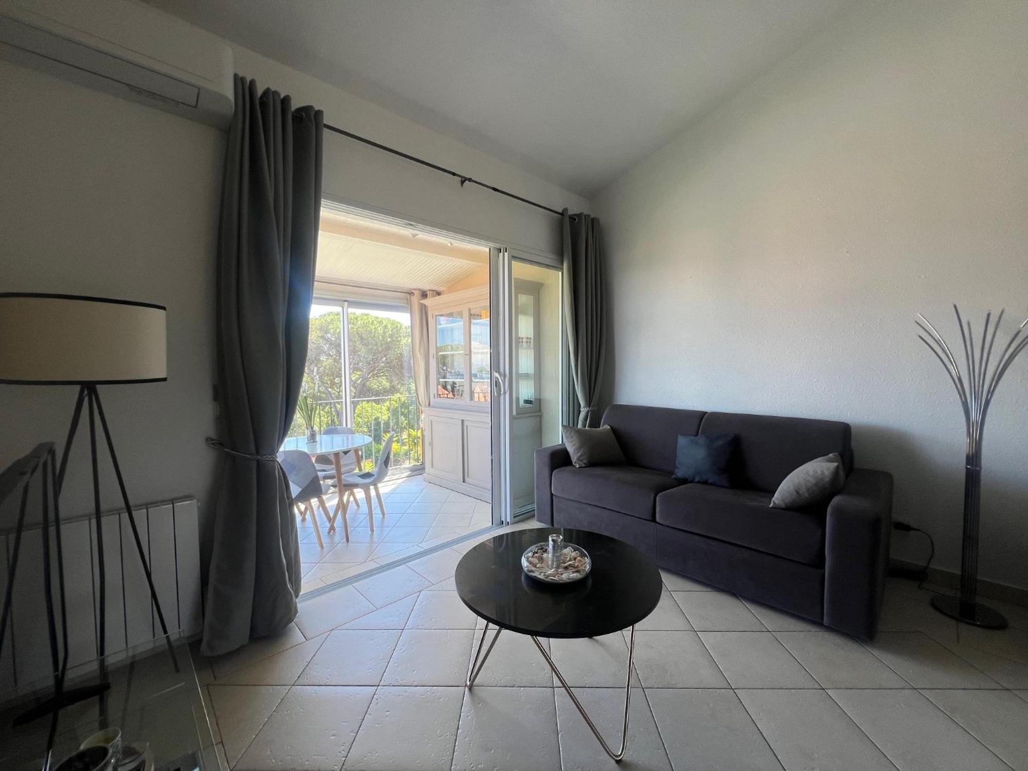 Appartement vue mer golfe de Saint-Tropez Cogolin Buitenkant foto